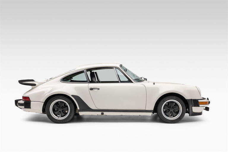 Porsche 911 Turbo 3.0 (US)