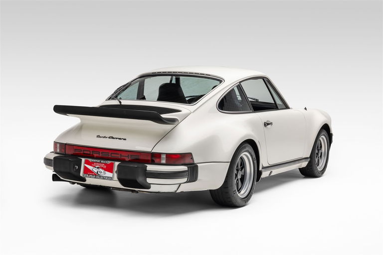 Porsche 911 Turbo 3.0 (US)