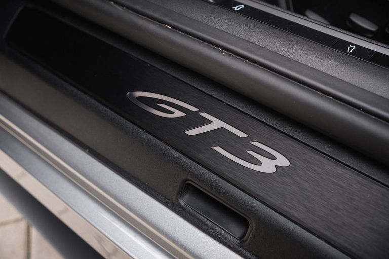 Porsche 992 GT3 Touring