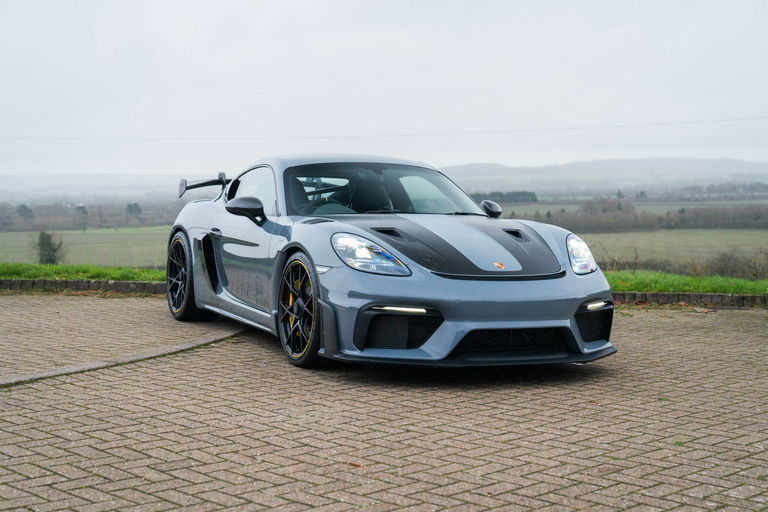 Porsche 718 Cayman GT4 RS