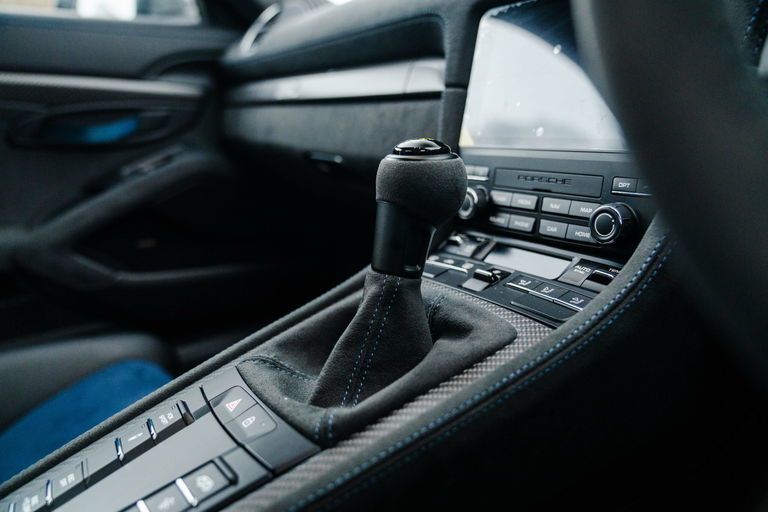 Porsche 718 Cayman GT4 RS