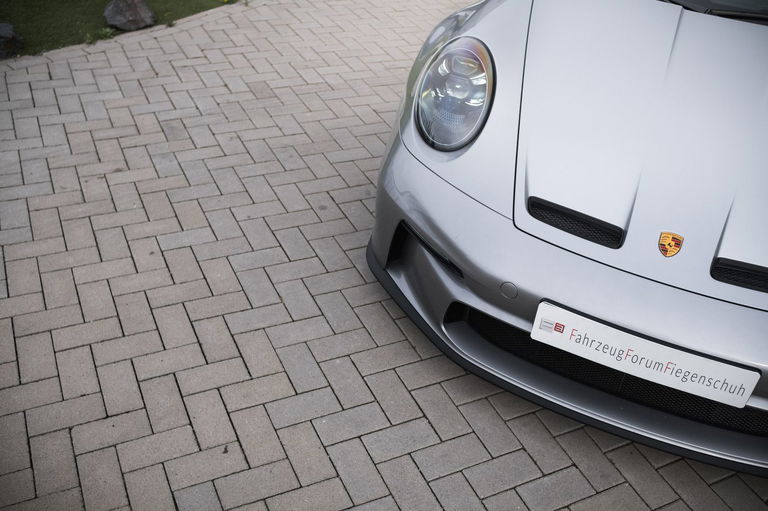 Porsche 992 GT3 Touring