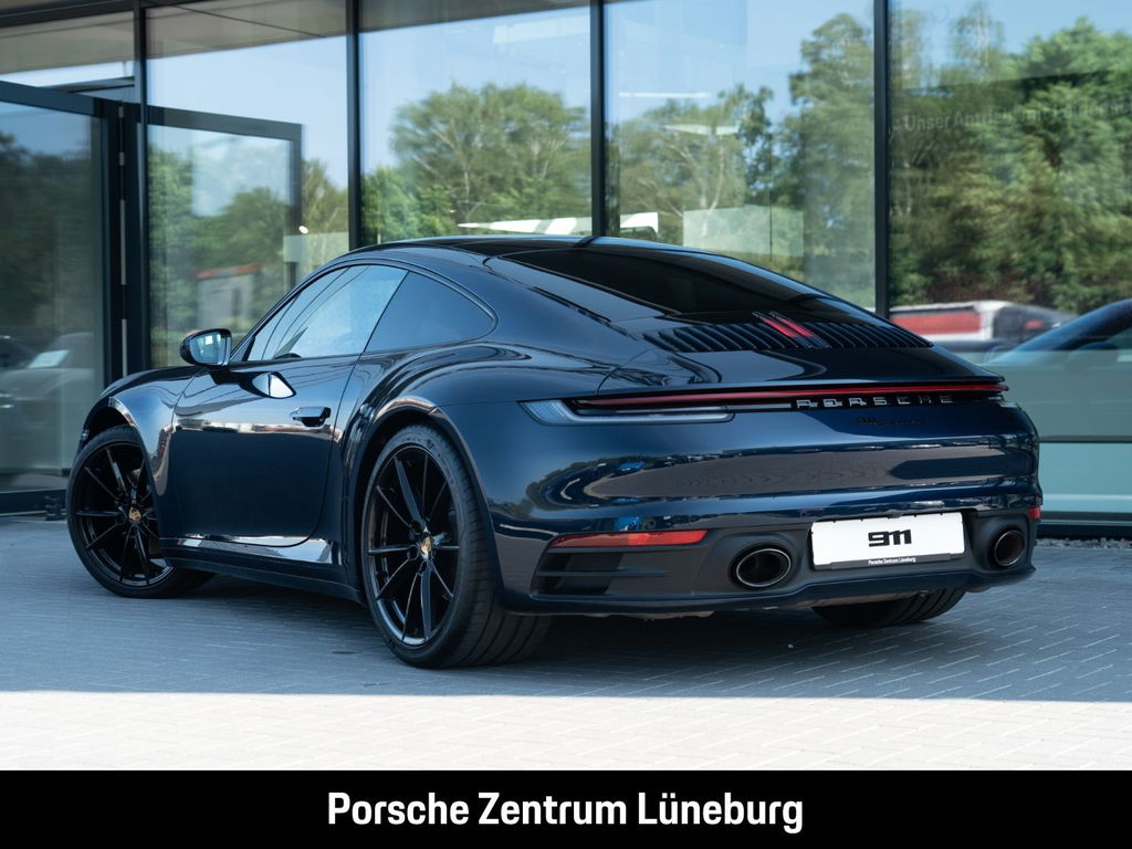Porsche 992 Carrera