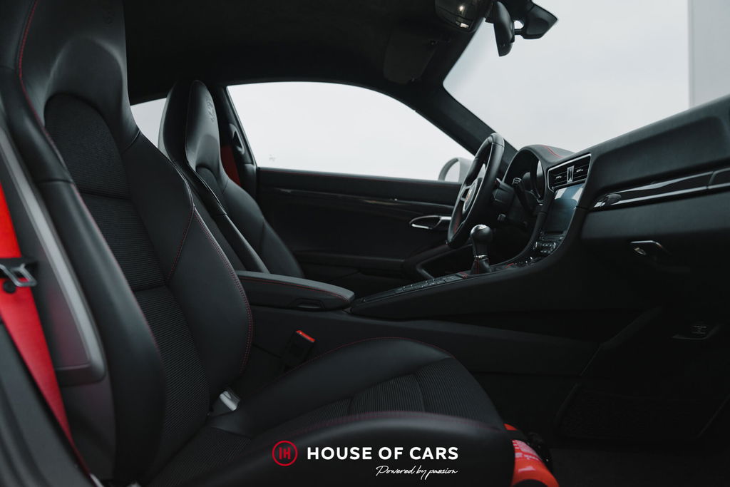 Porsche 991 GT3 Touring
