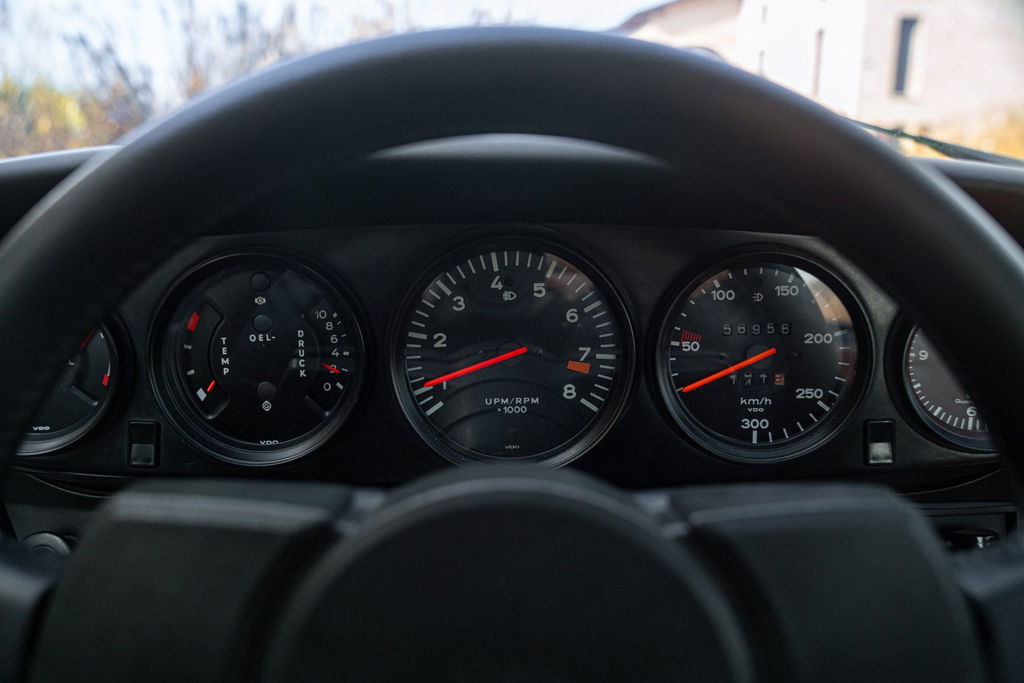Porsche 911 Carrera 2.7
