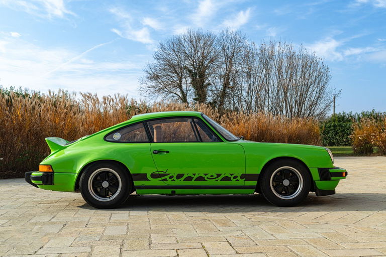 Porsche 911 Carrera 2.7