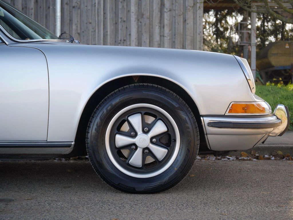 Porsche 911 T