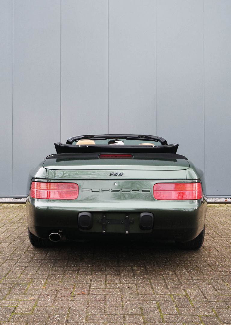 Porsche 968