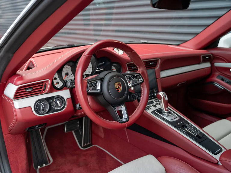 Porsche 991.2 Carrera 4 GTS