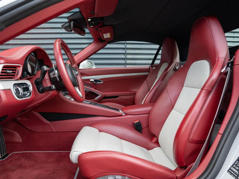 Porsche 991.2 Carrera 4 GTS