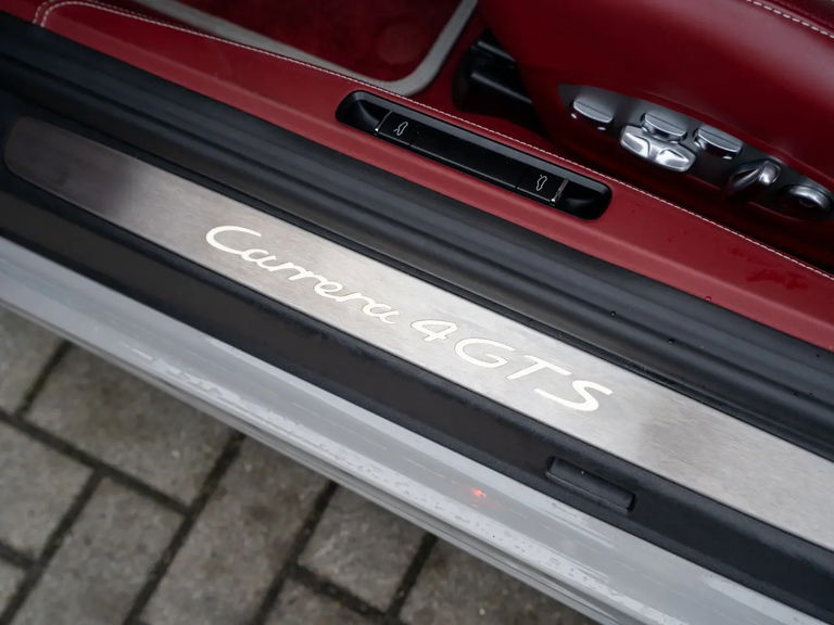 Porsche 991.2 Carrera 4 GTS