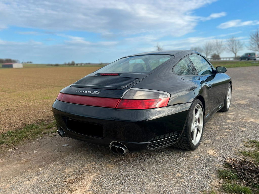 Porsche 996 Carrera 4S