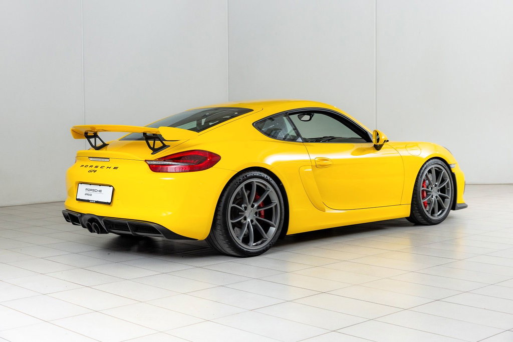 Porsche 981 Cayman GT4