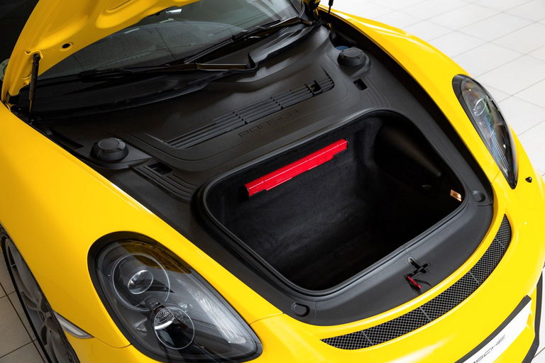 Porsche 981 Cayman GT4