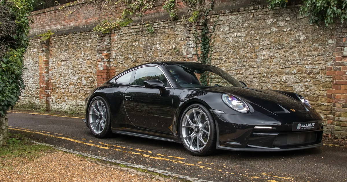 確認用　Black Black様 Porsche 992 GT3 Touring 2022 - elferspot.com - Marketplace for