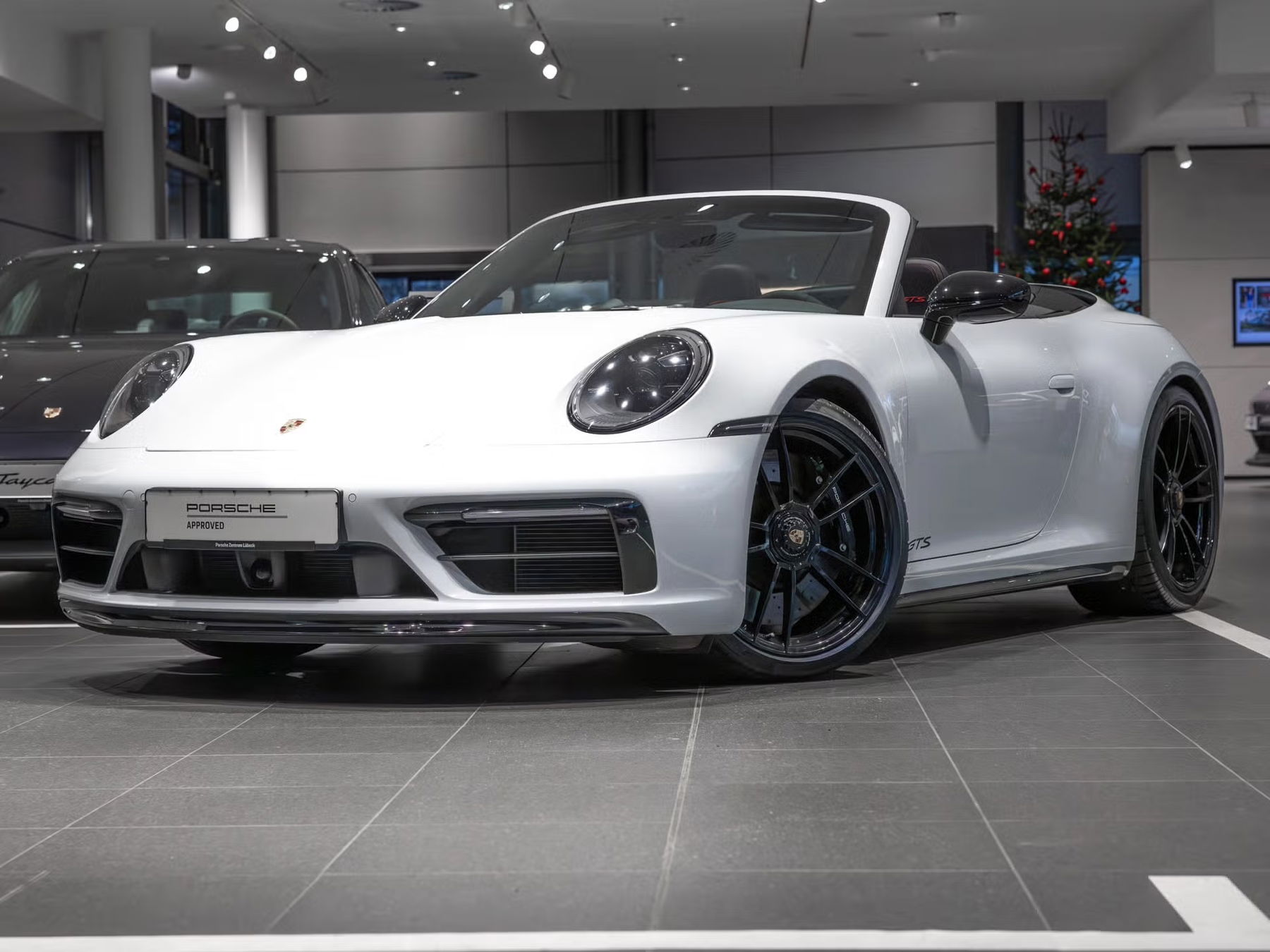 Porsche 992 Carrera GTS
