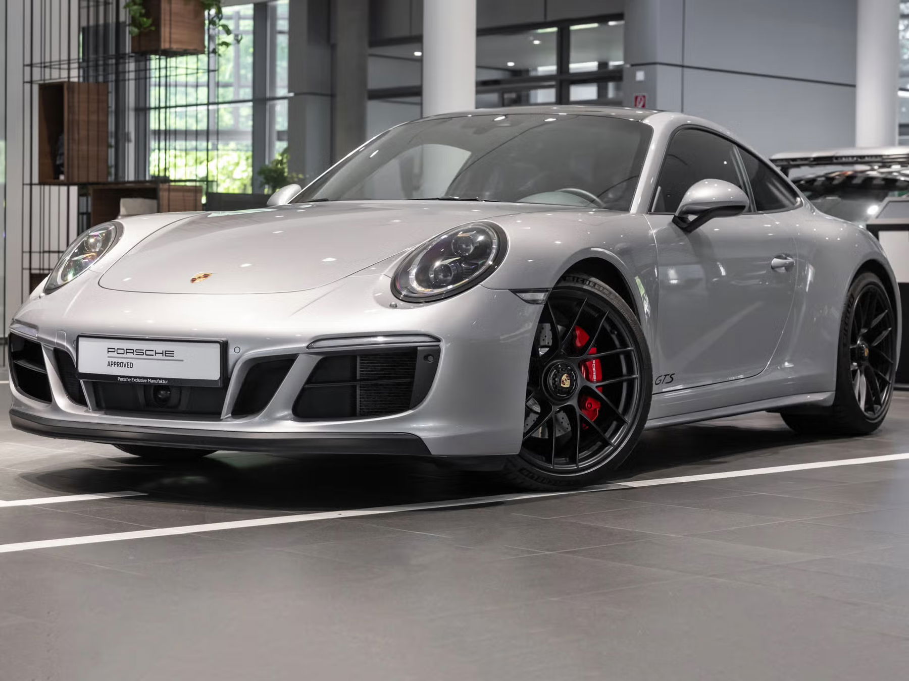 Porsche 991.2 Carrera GTS