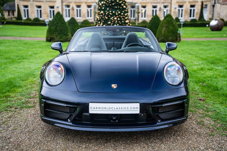 Porsche 992 Carrera 4S