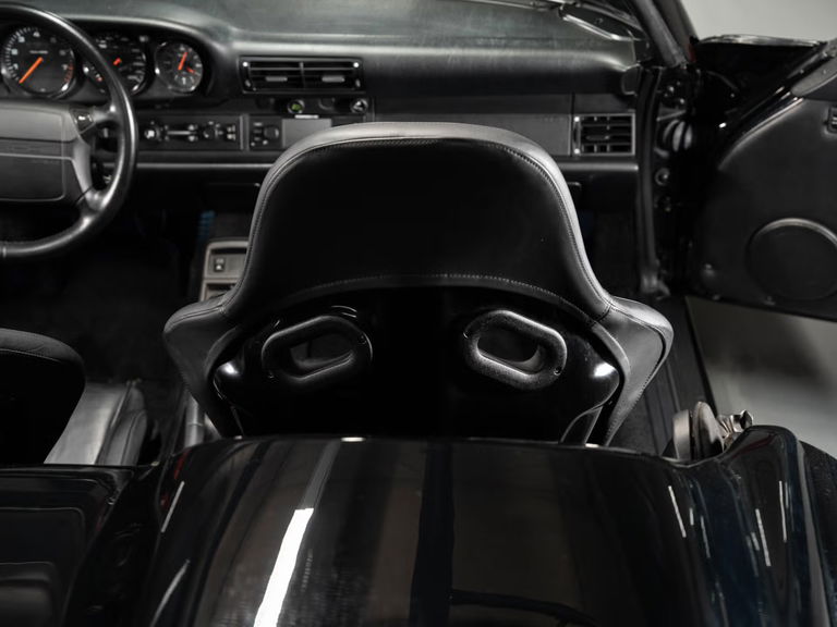 Porsche 964 Carrera 2 Speedster