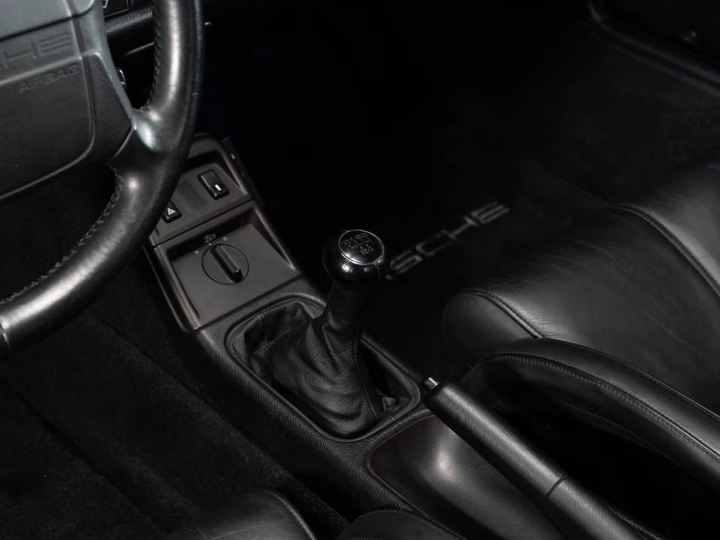 Porsche 964 Carrera 2 Speedster