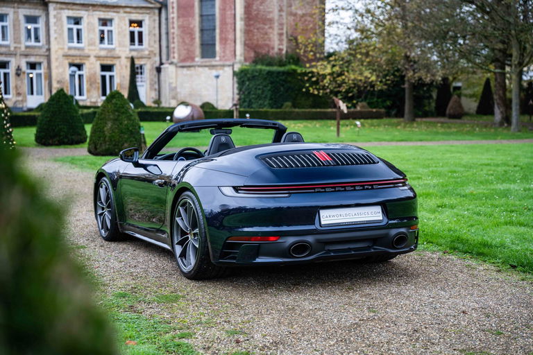 Porsche 992 Carrera 4S