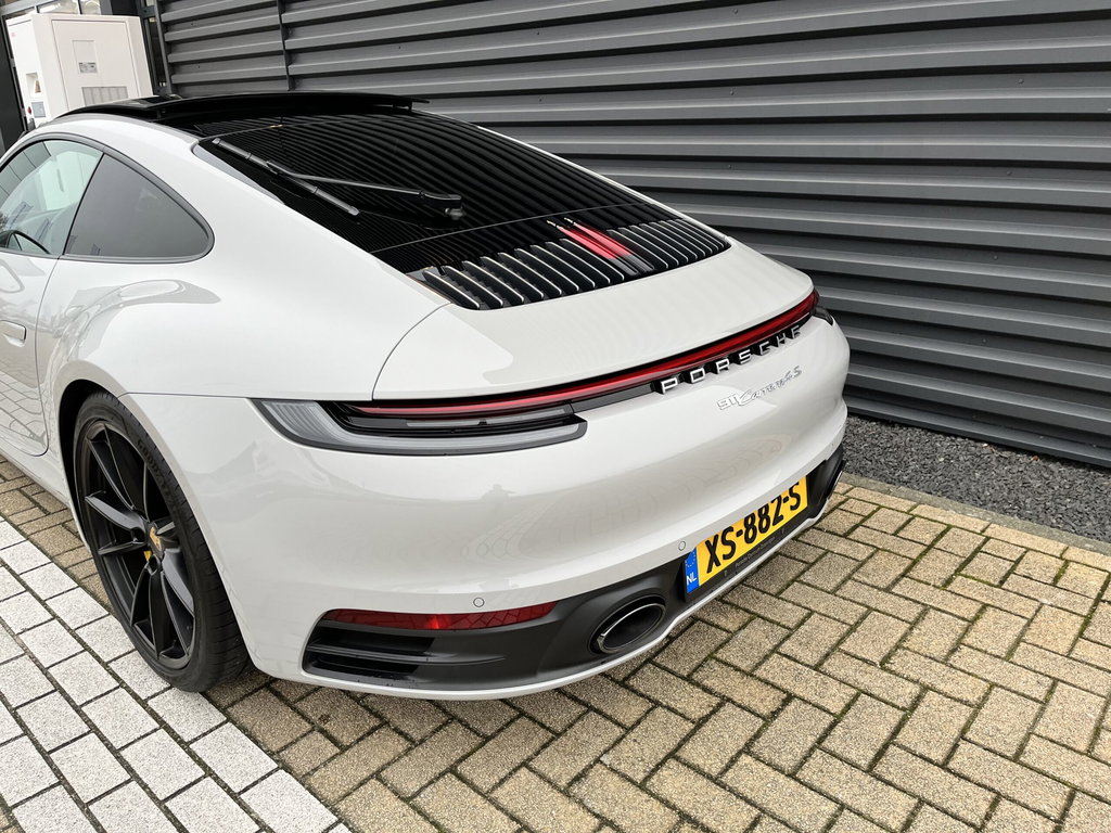 Porsche 992 Carrera 4S