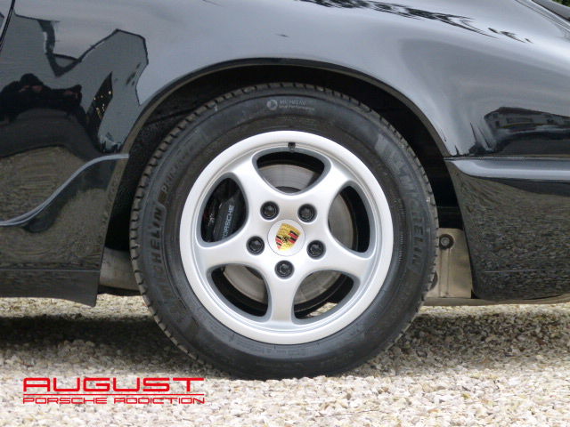 Porsche 964 Carrera 4