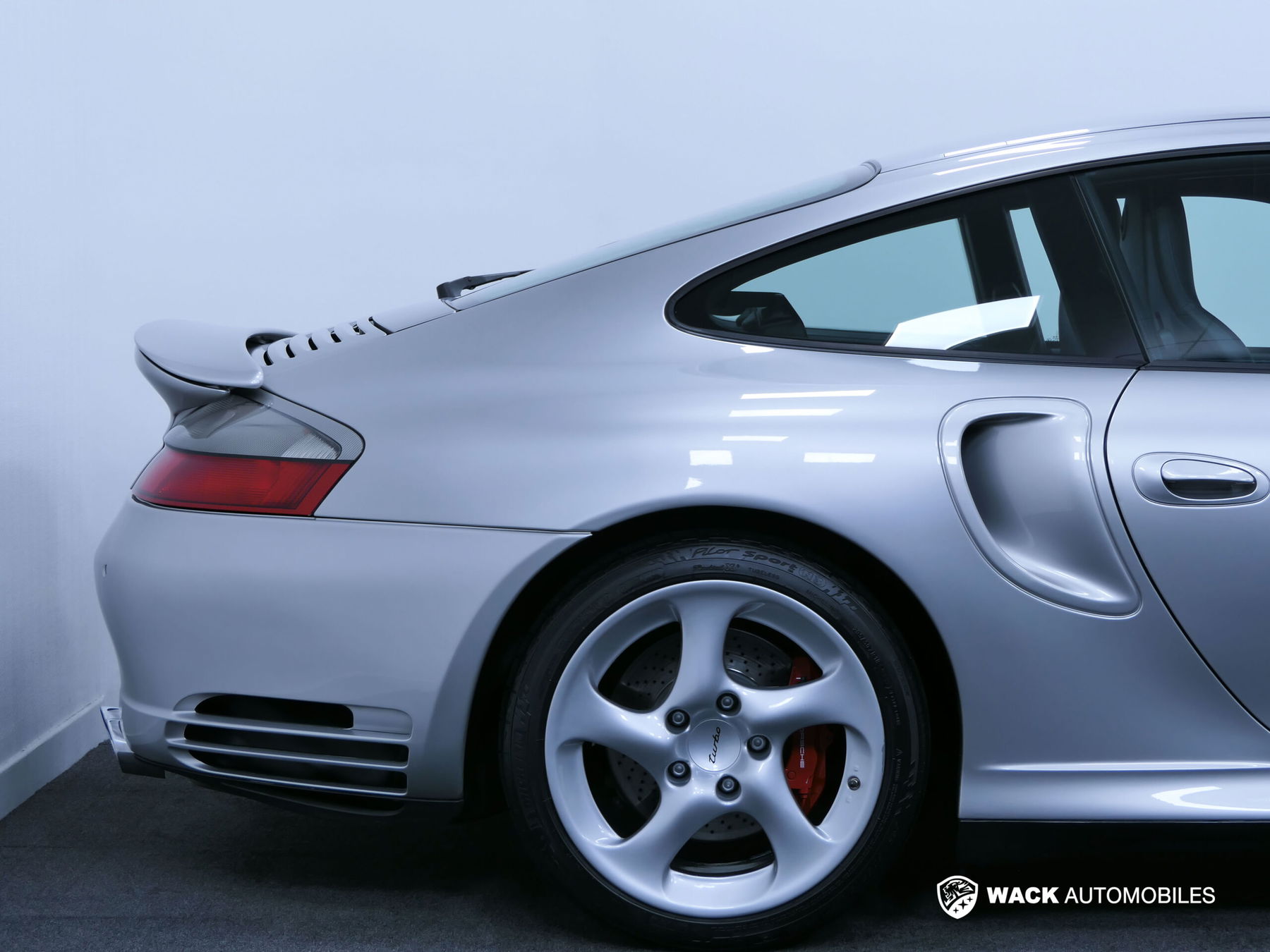 ベアブリック 500% ILLEST Porsche 99 ベアブリック 500% ILLEST Porsche 99