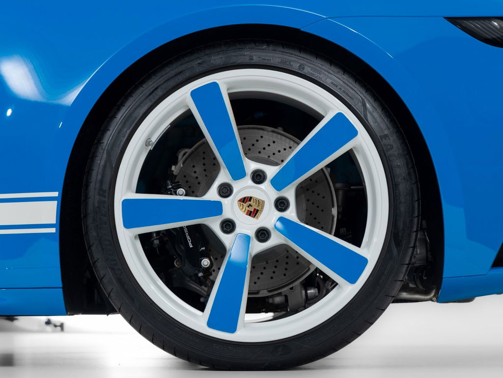 Porsche 992 Carrera 4S