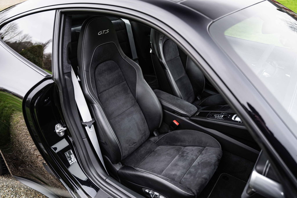 Porsche 991.2 Carrera 4 GTS