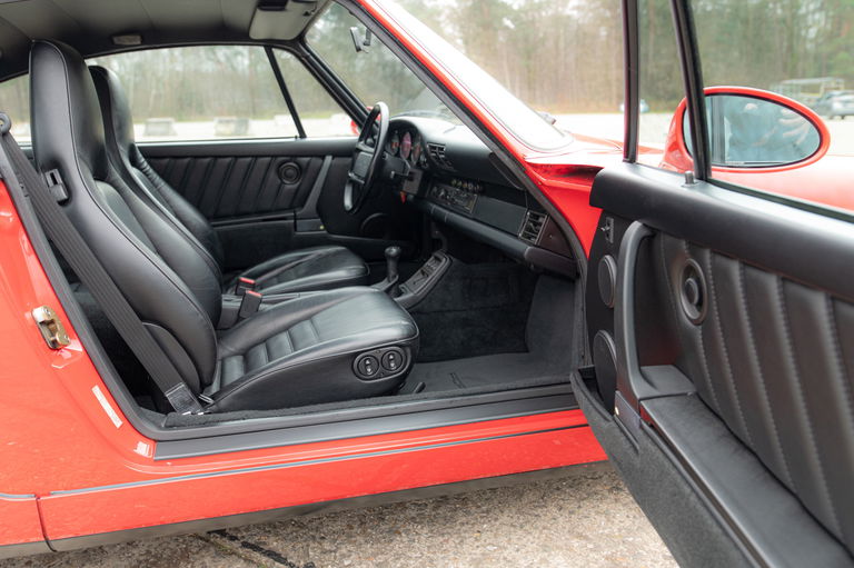 Porsche 964 Carrera 4