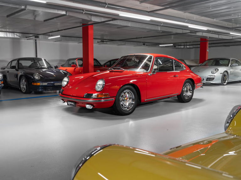 Porsche 911