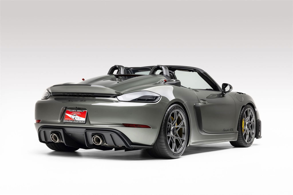 Porsche 718 Spyder RS