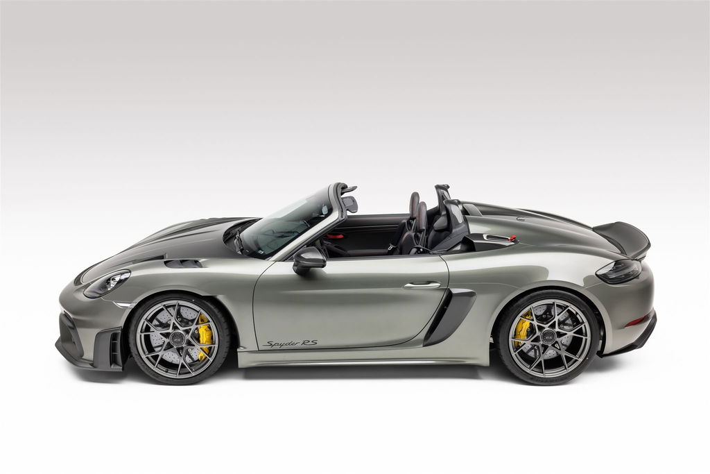 Porsche 718 Spyder RS