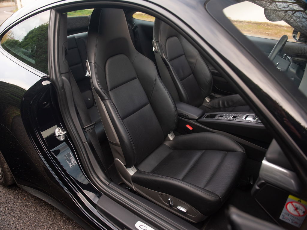 Porsche 991 Carrera GTS