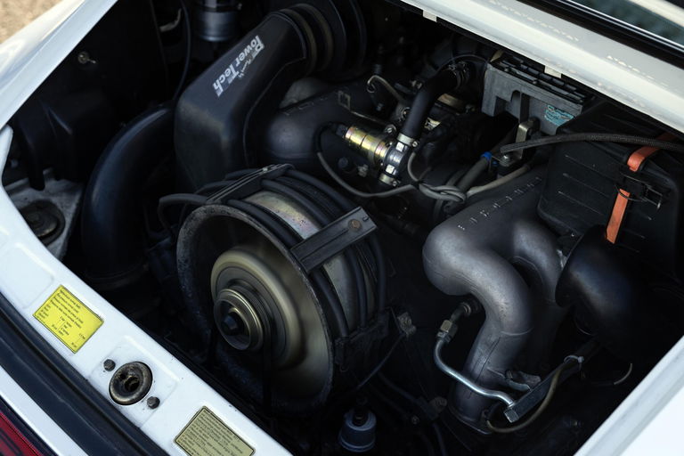 Porsche 911 Carrera 3.2