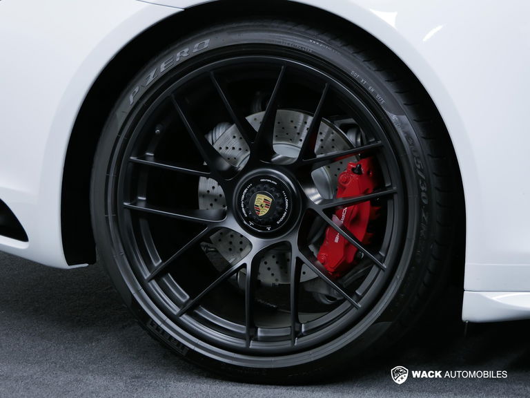 Porsche 991.2 Carrera GTS