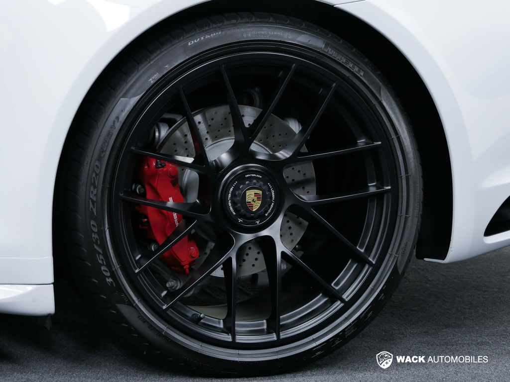 Porsche 991.2 Carrera GTS