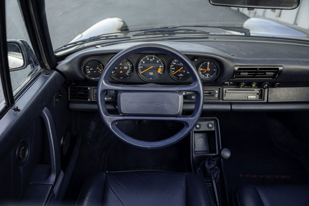 Porsche 911 Carrera 3.2