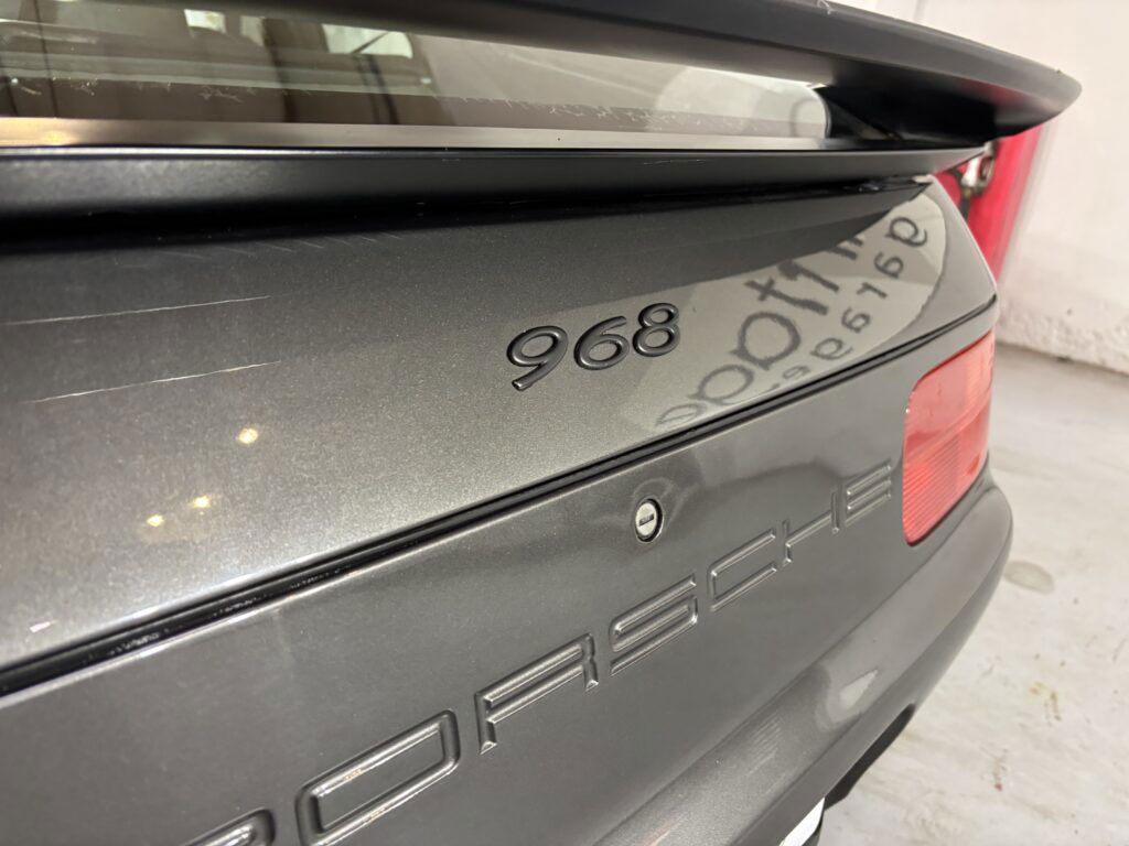 Porsche 968
