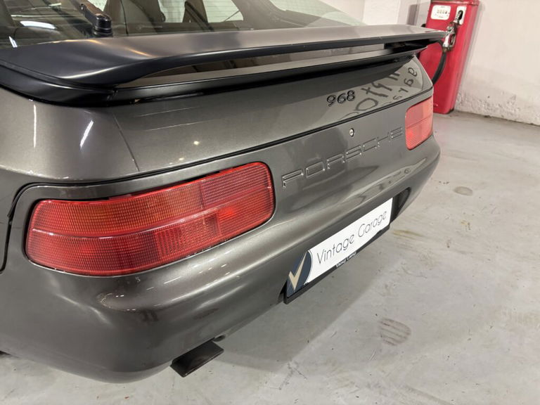 Porsche 968