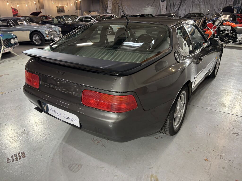 Porsche 968