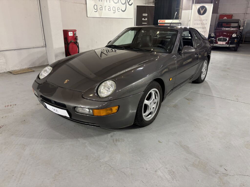 Porsche 968
