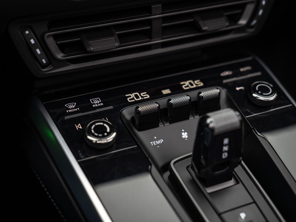 Porsche 992 Carrera 4S