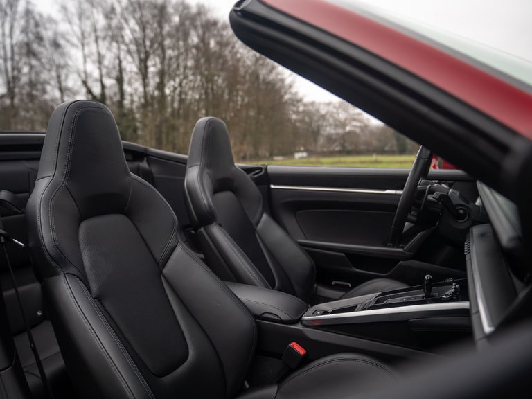 Porsche 992 Carrera 4S