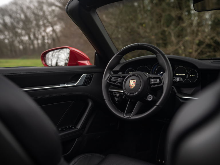 Porsche 992 Carrera 4S