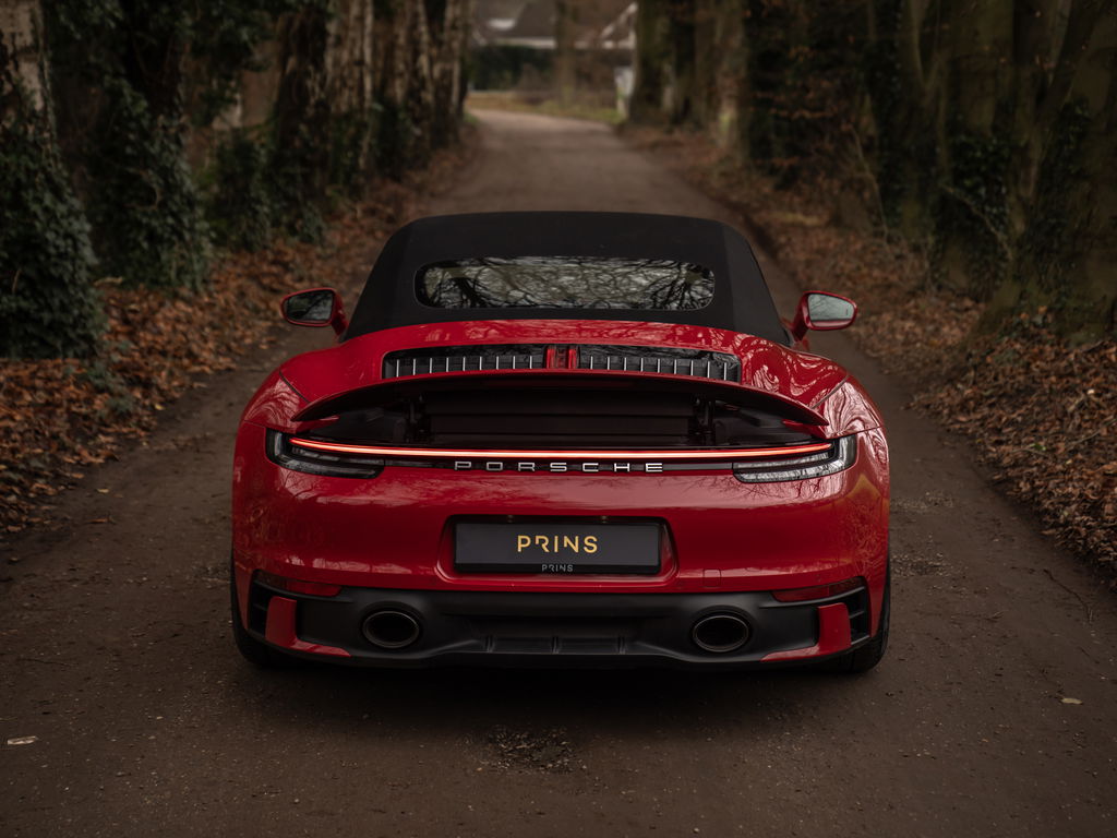 Porsche 992 Carrera 4S