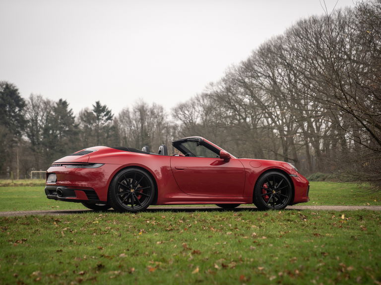 Porsche 992 Carrera 4S