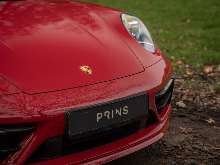 Porsche 992 Carrera 4S