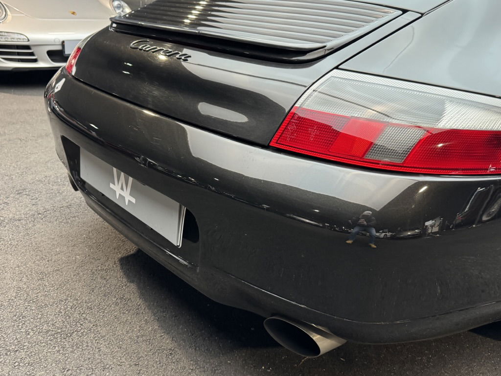 Porsche 996 Carrera
